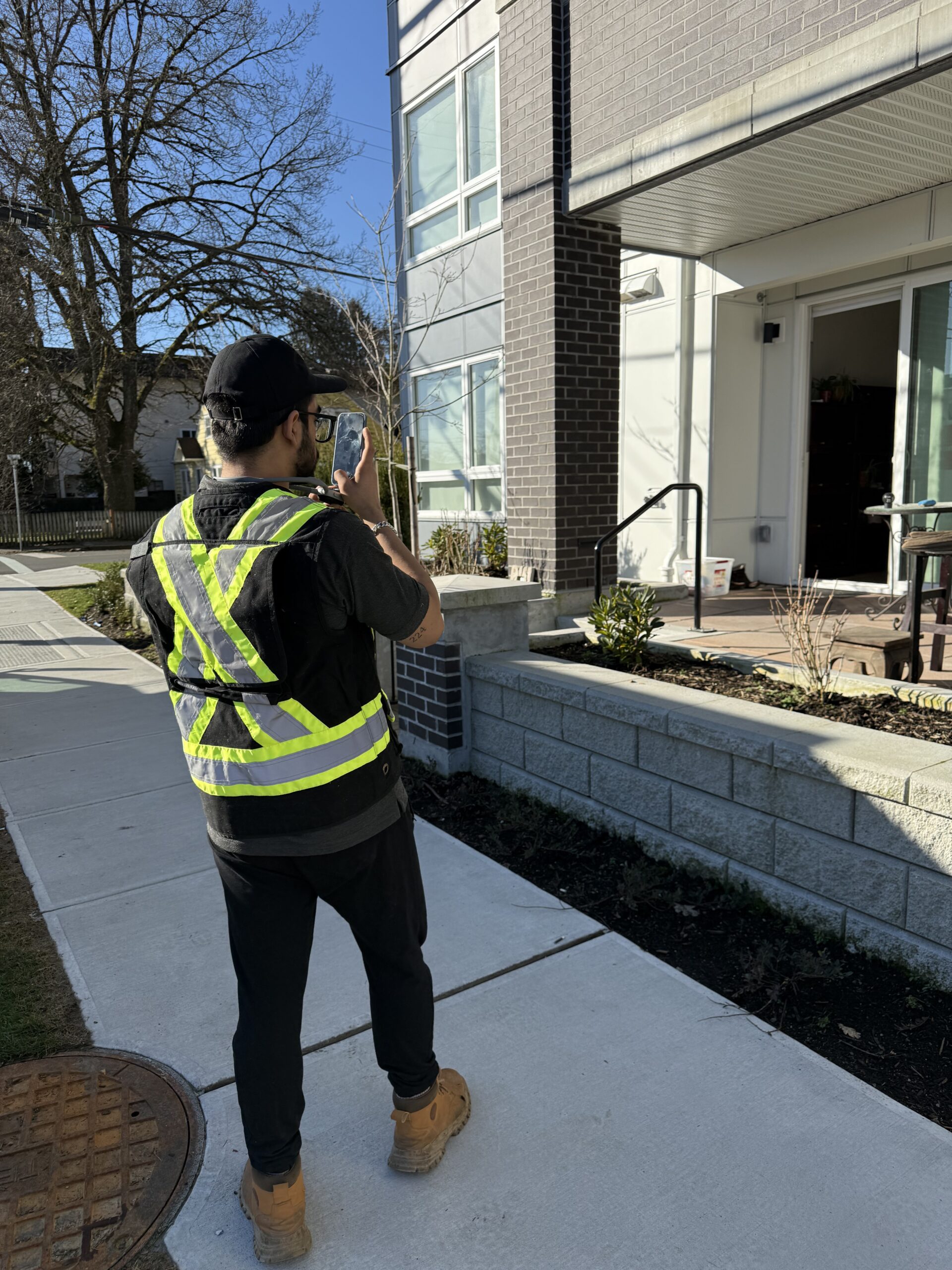 How to Choose a Pest Control Company for Your Apartment Building